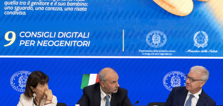 ‘non-e-mai-troppo-presto!’-campagna-su-rischi-dipendenza-dai-social