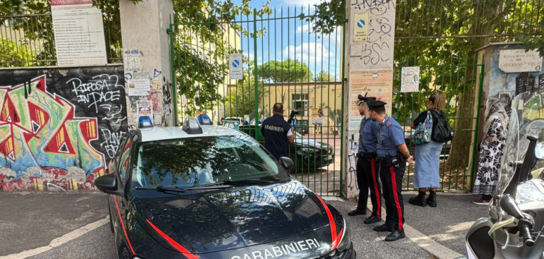 prof.-accoltellata:-la-psicologa,-‘mix-esplosivo-da-rete,-frustrazione-e-aggressivita