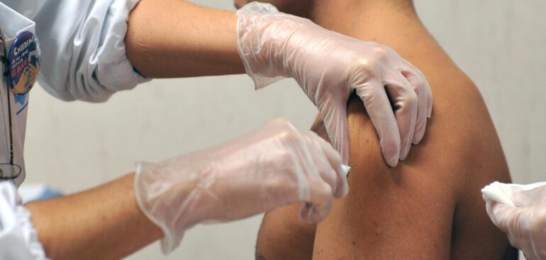 /vaccinazioni-per-l’influenza-al-via,-attesa-per-la-sorveglianza